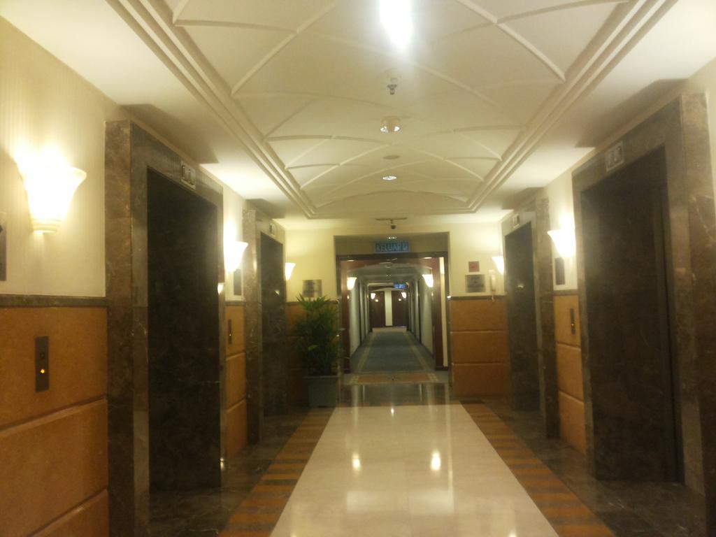 Eastern Suites @ Times Square Kl Kuala Lumpur Exteriör bild
